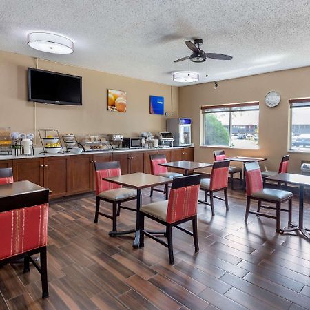 Comfort Inn Rockford Near Casino District Экстерьер фото