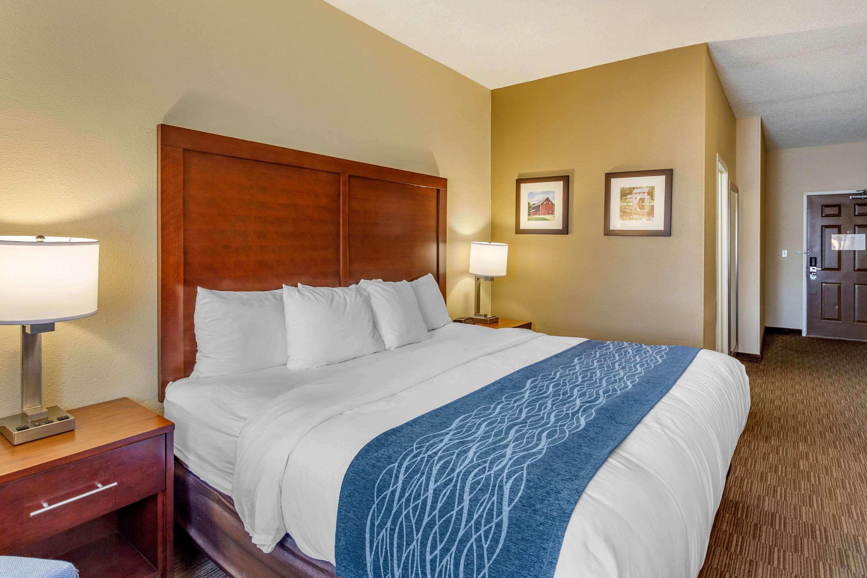 Comfort Inn Rockford Near Casino District Экстерьер фото