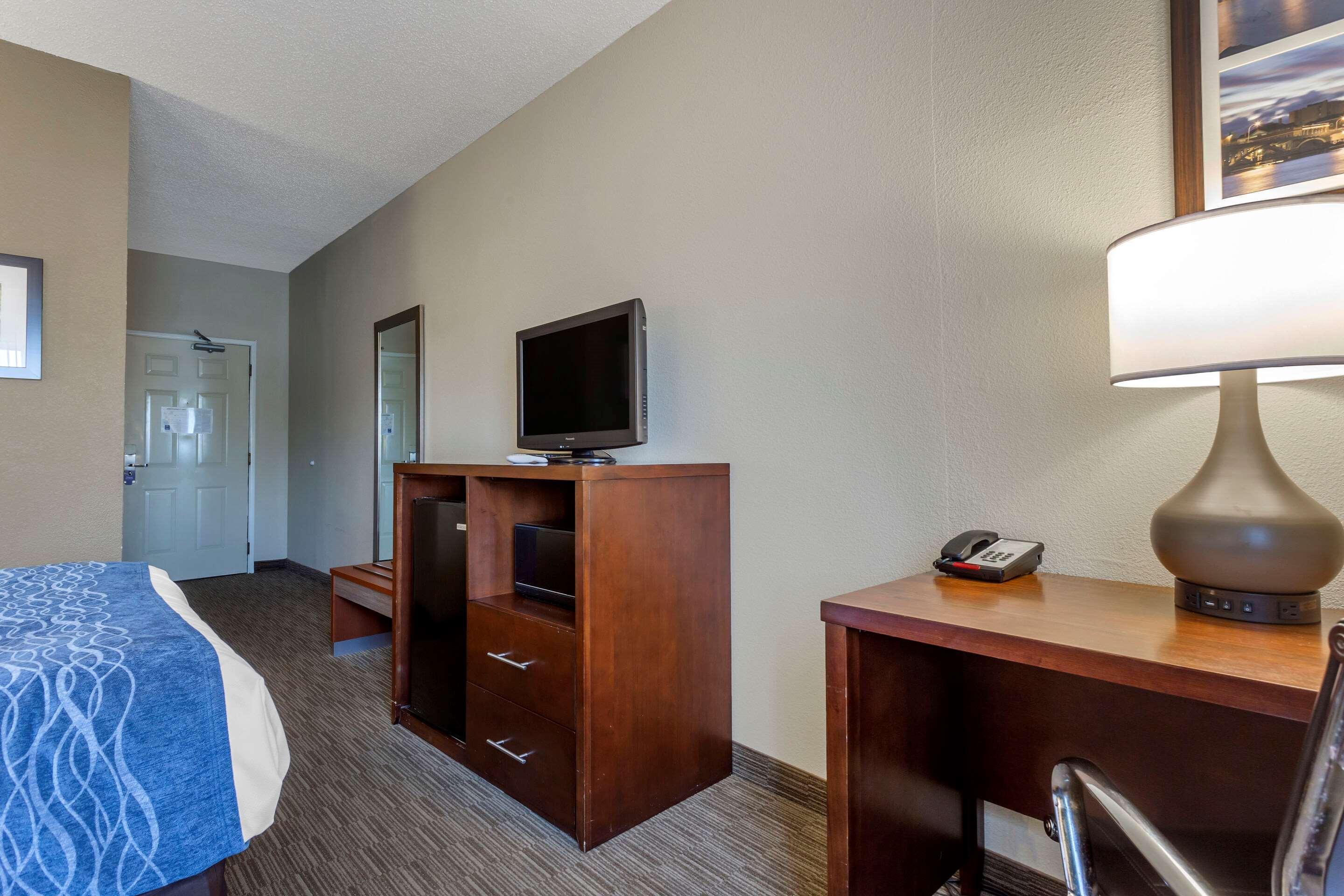Comfort Inn Rockford Near Casino District Экстерьер фото