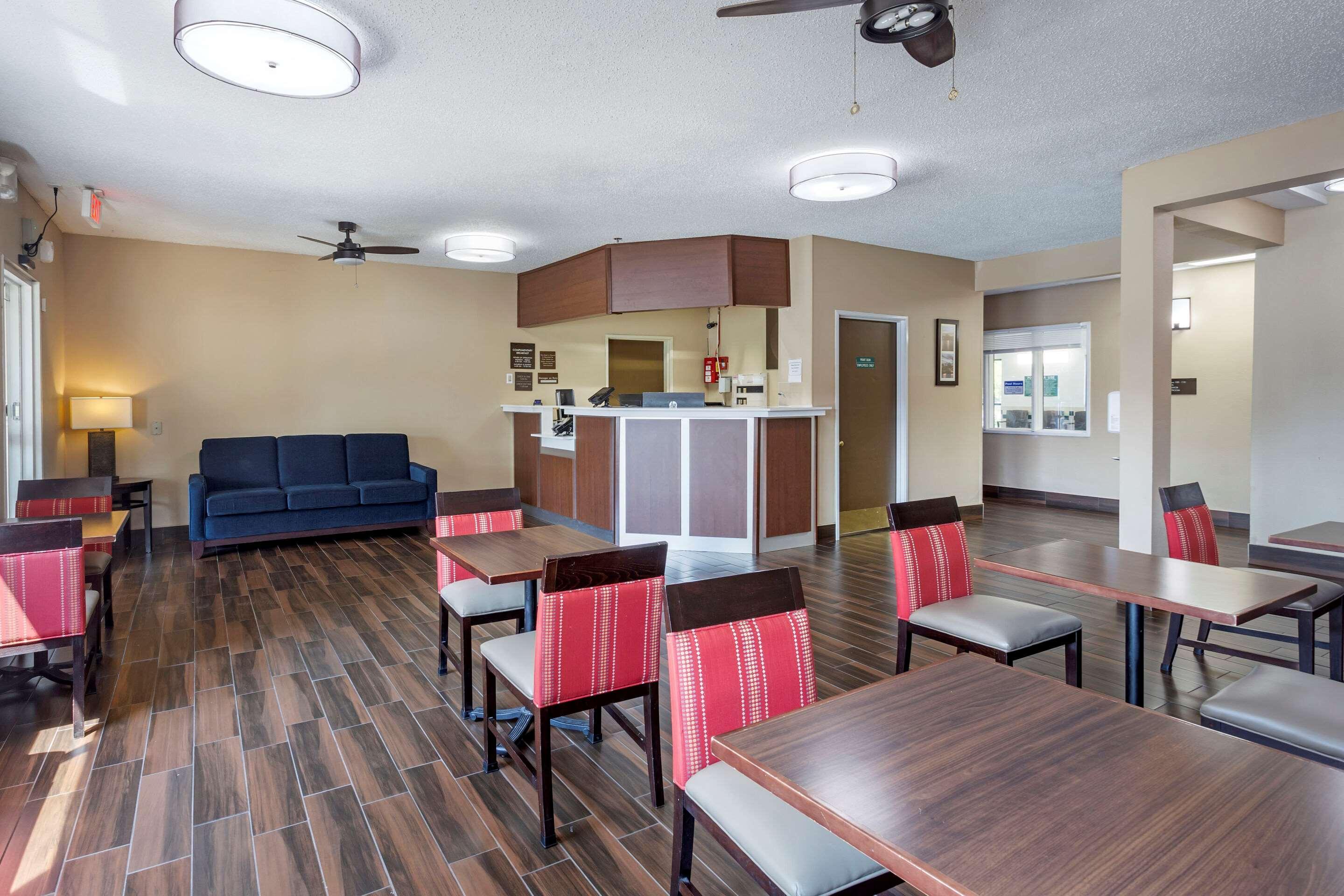 Comfort Inn Rockford Near Casino District Экстерьер фото