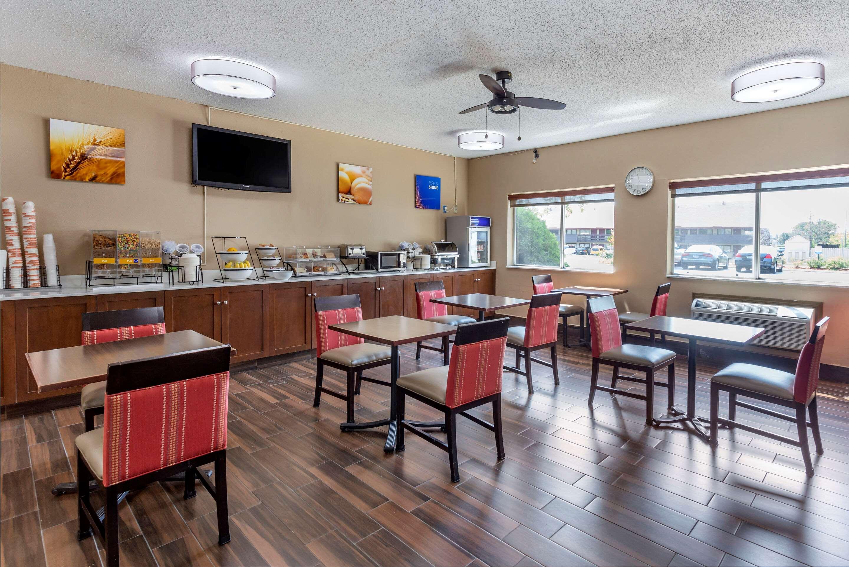 Comfort Inn Rockford Near Casino District Экстерьер фото