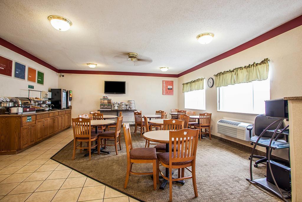 Comfort Inn Rockford Near Casino District Экстерьер фото