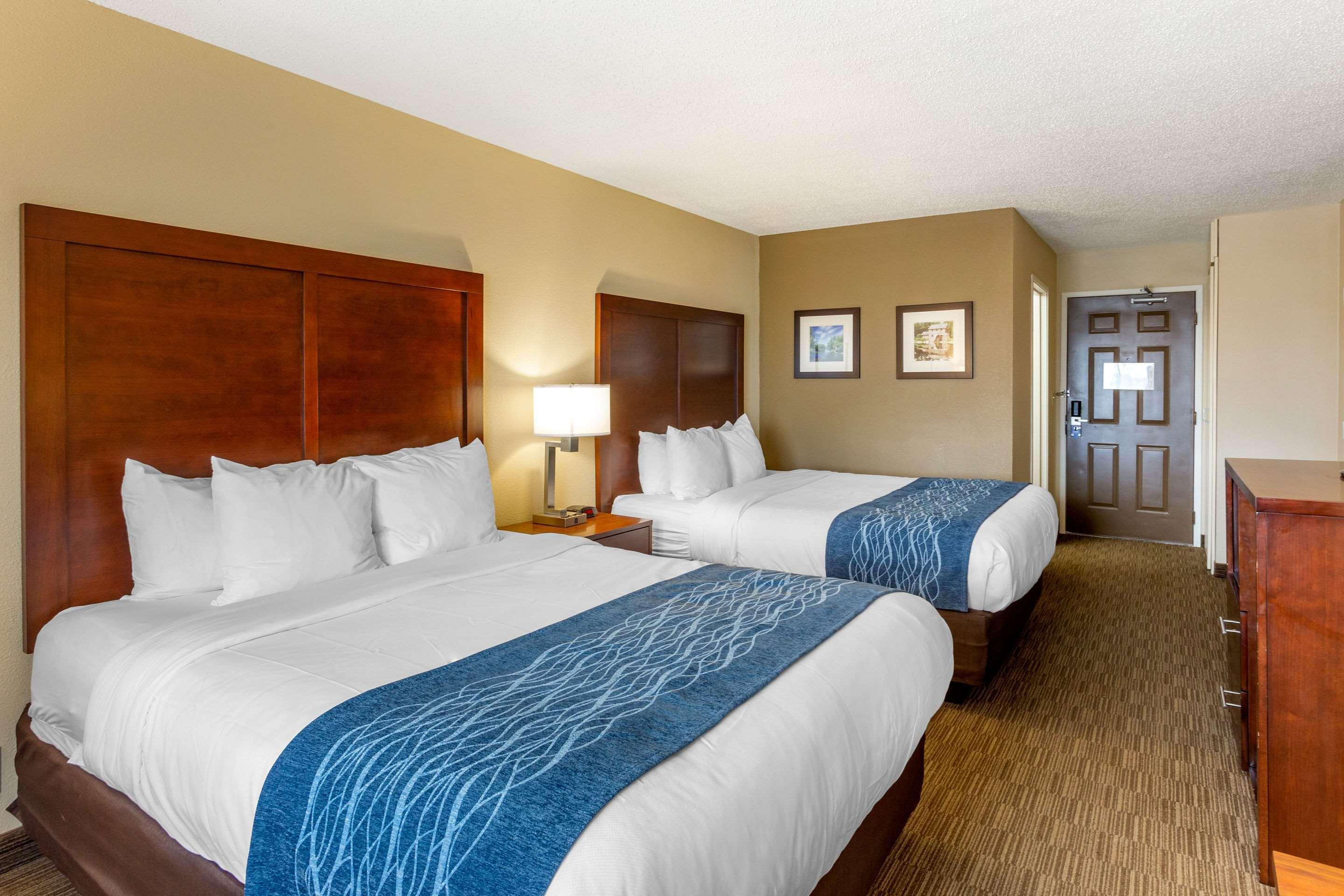Comfort Inn Rockford Near Casino District Экстерьер фото