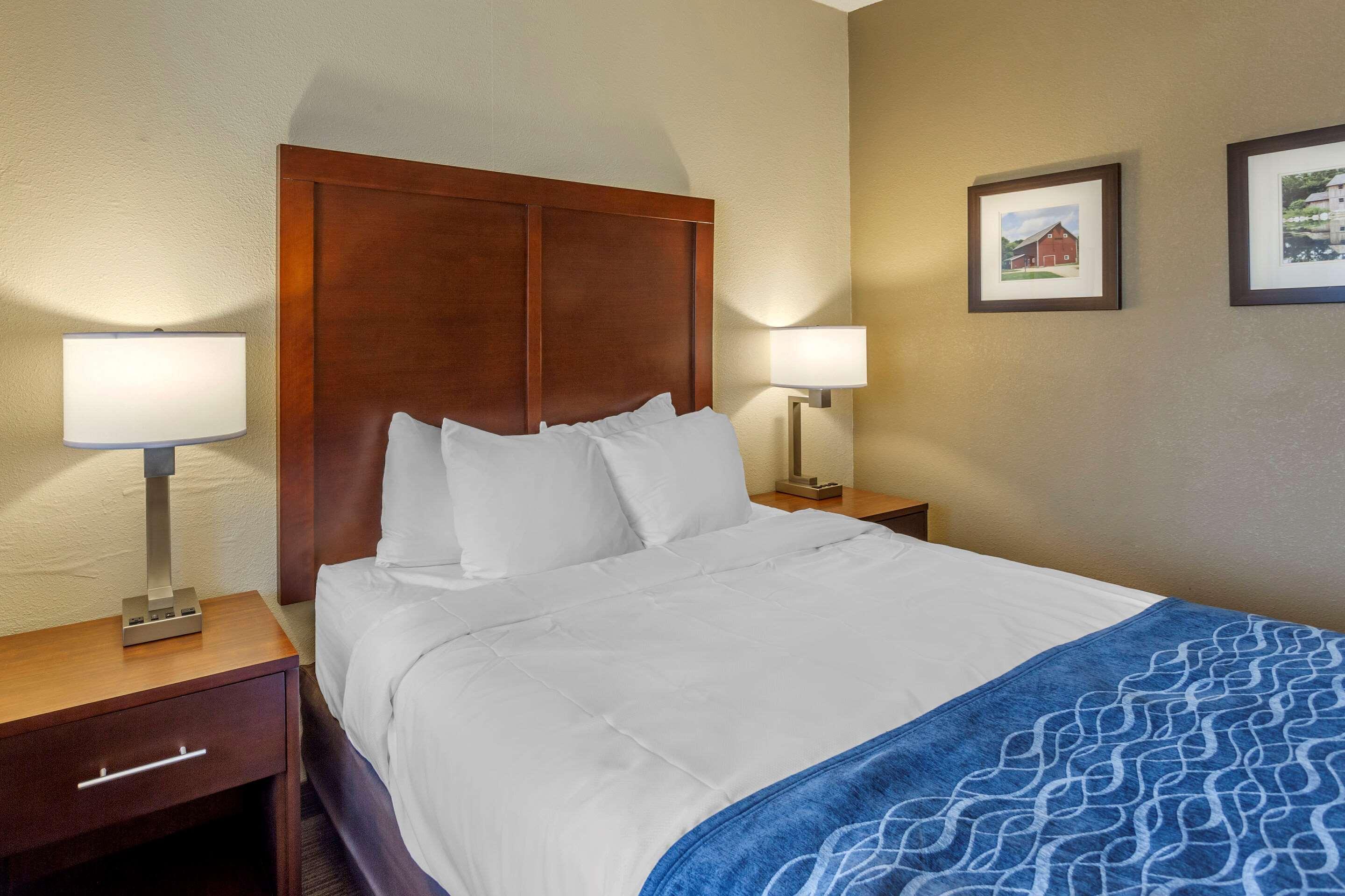 Comfort Inn Rockford Near Casino District Экстерьер фото