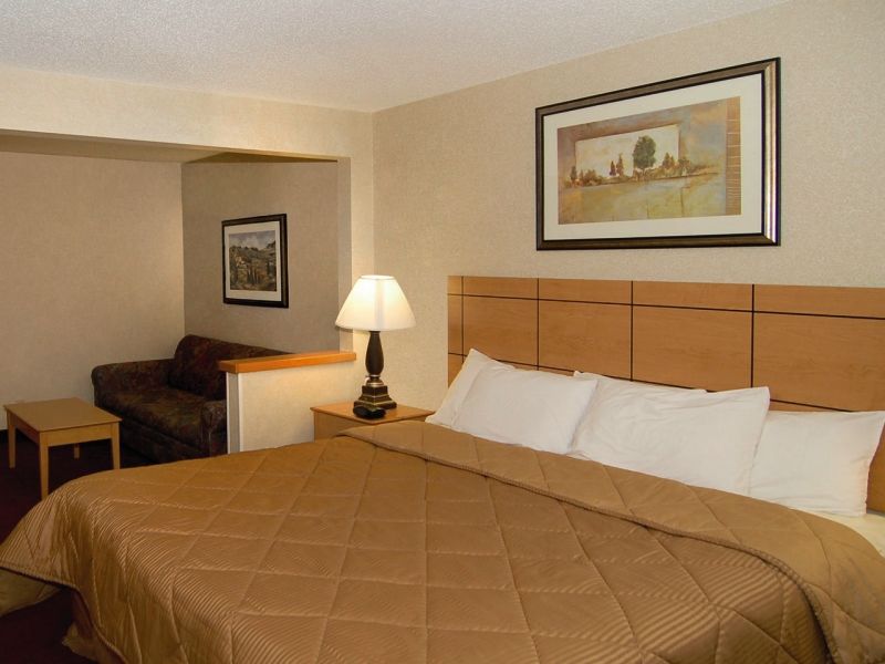 Comfort Inn Rockford Near Casino District Экстерьер фото